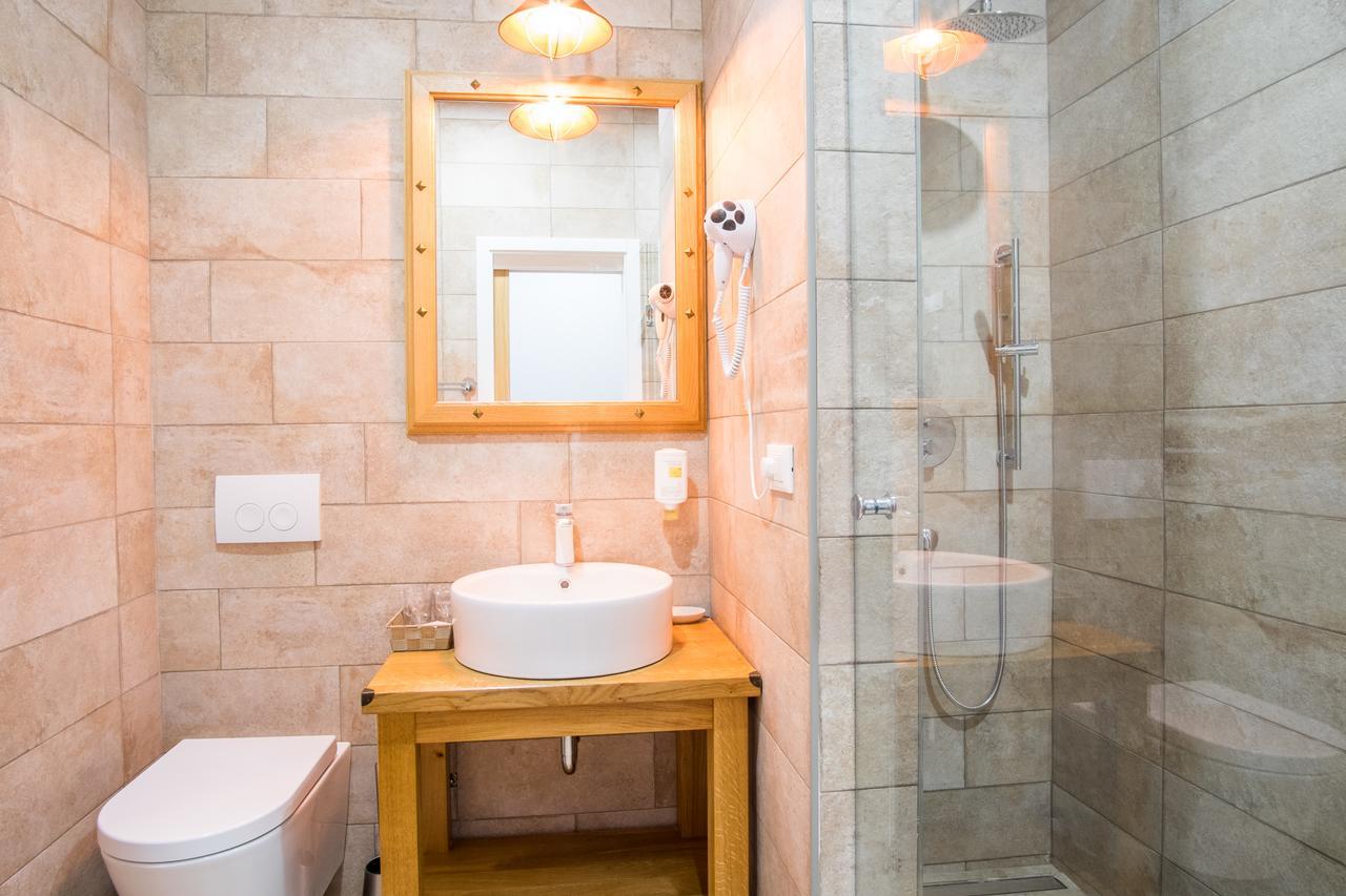 Bed and Breakfast Luksuzne sobe Luce Vrbnik Zewnętrze zdjęcie
